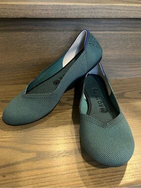 Rothy’s Spruce Teal Green Round Toe Flat Size 8.5